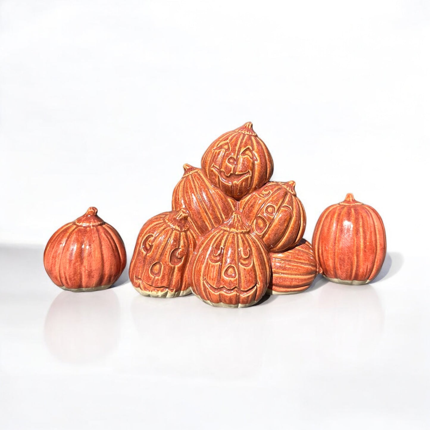 Pumpkin Stack Halloween Decor (Vintage)